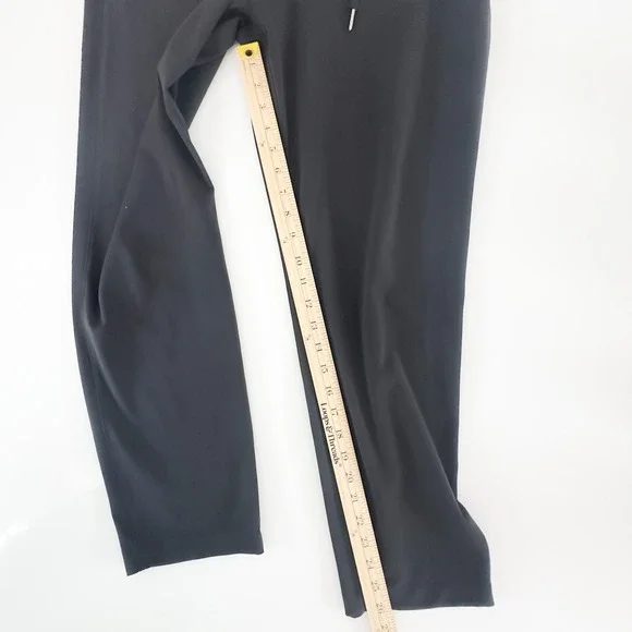 Lululemon On the Fly 7/8 Pant Black Luxtreme 10 - Picture 2 of 6